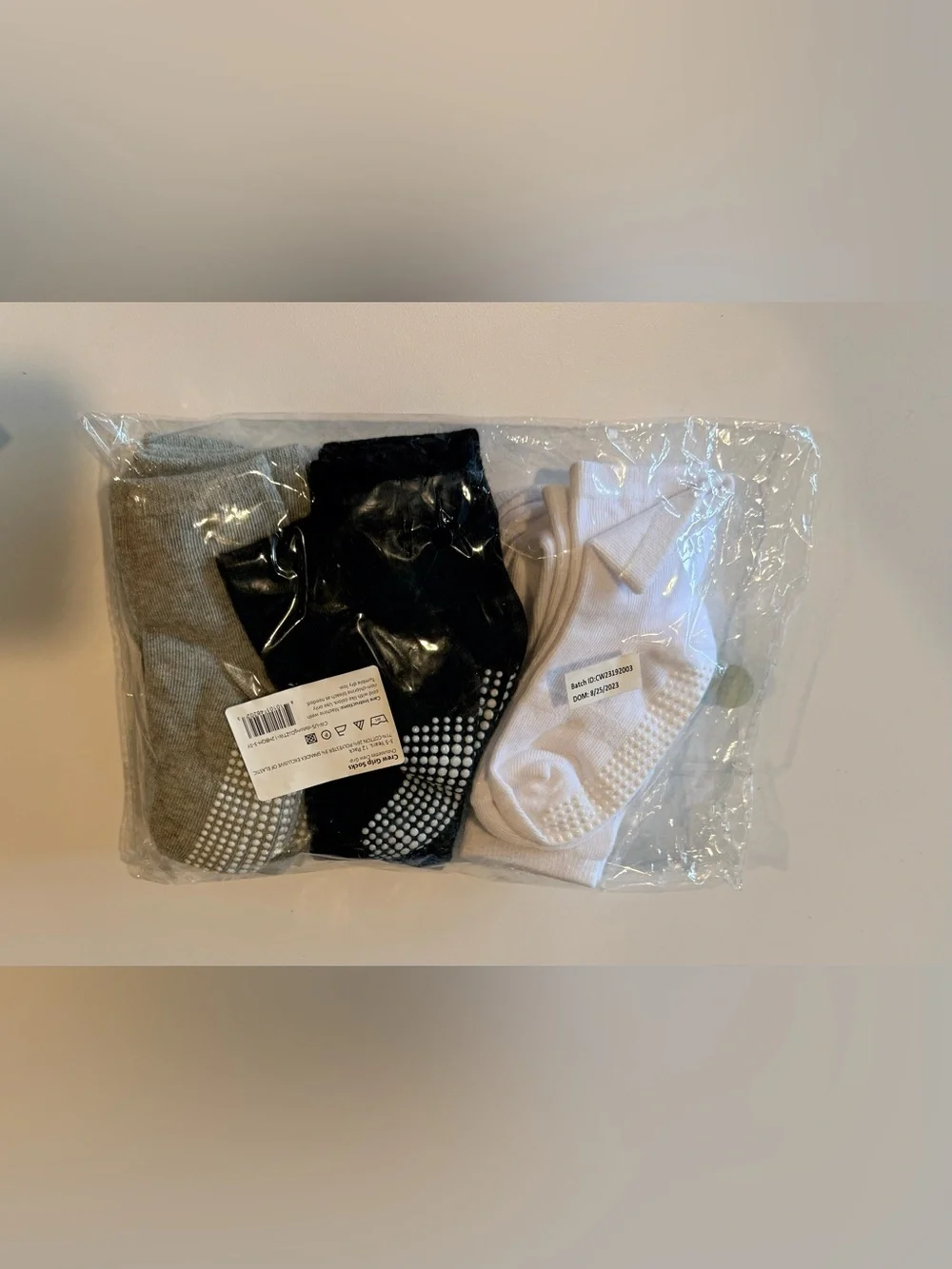 Kids Non-Slip Grip Socks 12 Pack - White, Black, Gray (3-5Y)